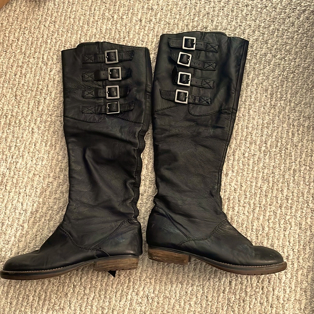 Black boots